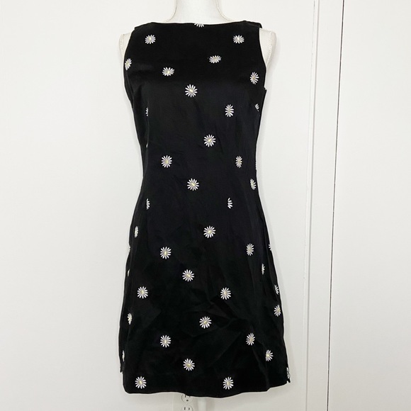 Amanda Smith Dresses & Skirts - Vintage 90's cotton black dress embroidered daisies Amanda Smith Petite 10P